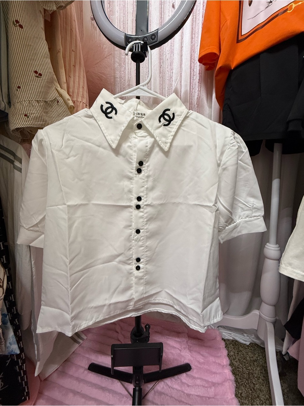 White Short-Sleeve Button-Up Shirt with Embroidered Collar